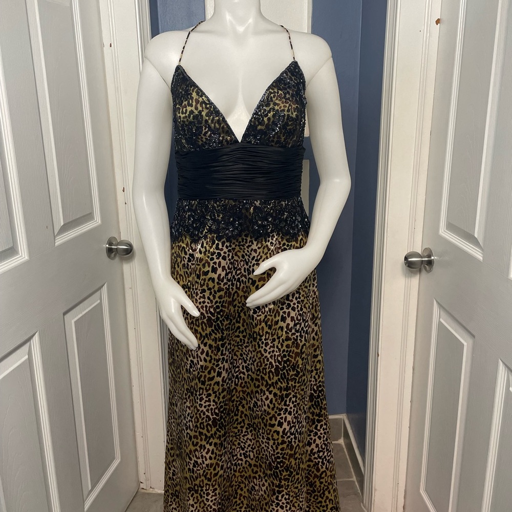 Johnnymari cheetah printed dress size 14